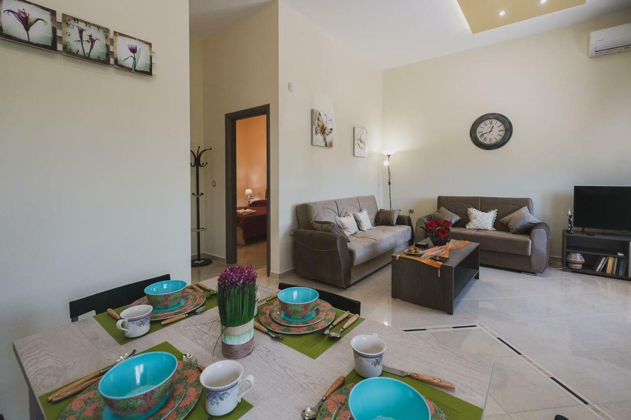 Spacious Home With Parking La Canea Exterior foto